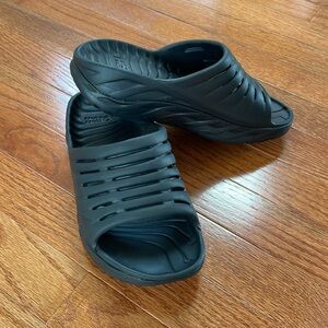 Hoka Black Slide Sandals Women’s 8